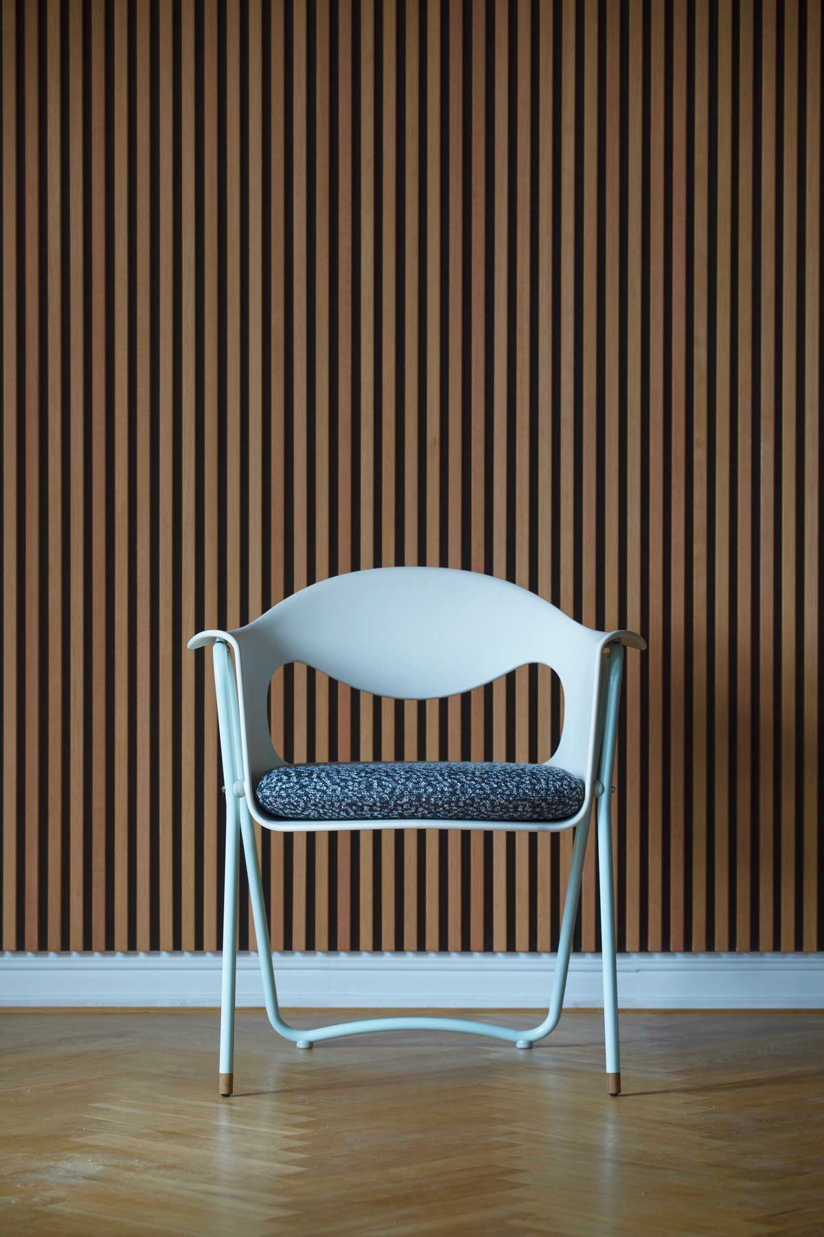 The Modern Art Chair - Finn Juhl/House of Finn Juhl