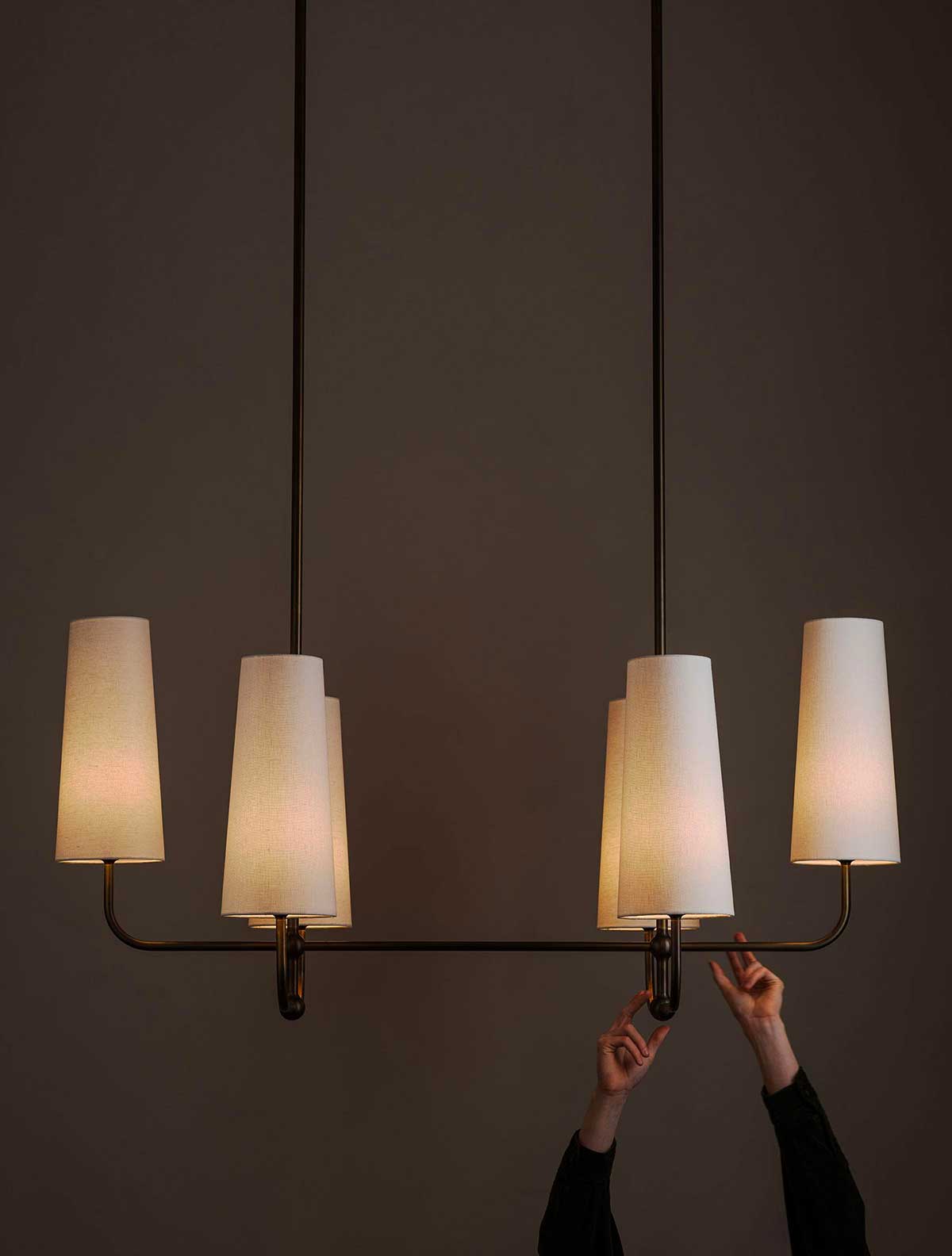 BOLA 6 CHANDELIER par Allied Maker