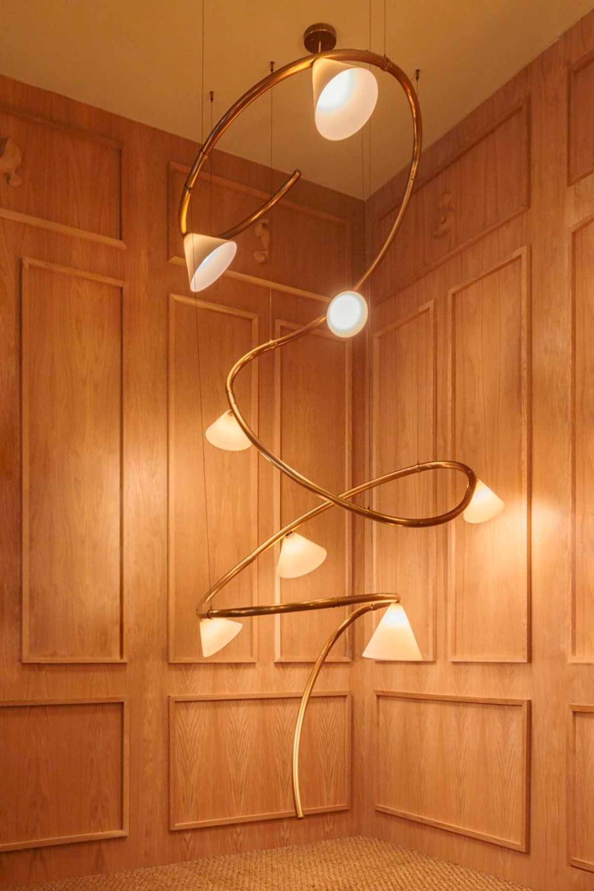 SKETCH LIGHT VERTICAL par Anna Karlin