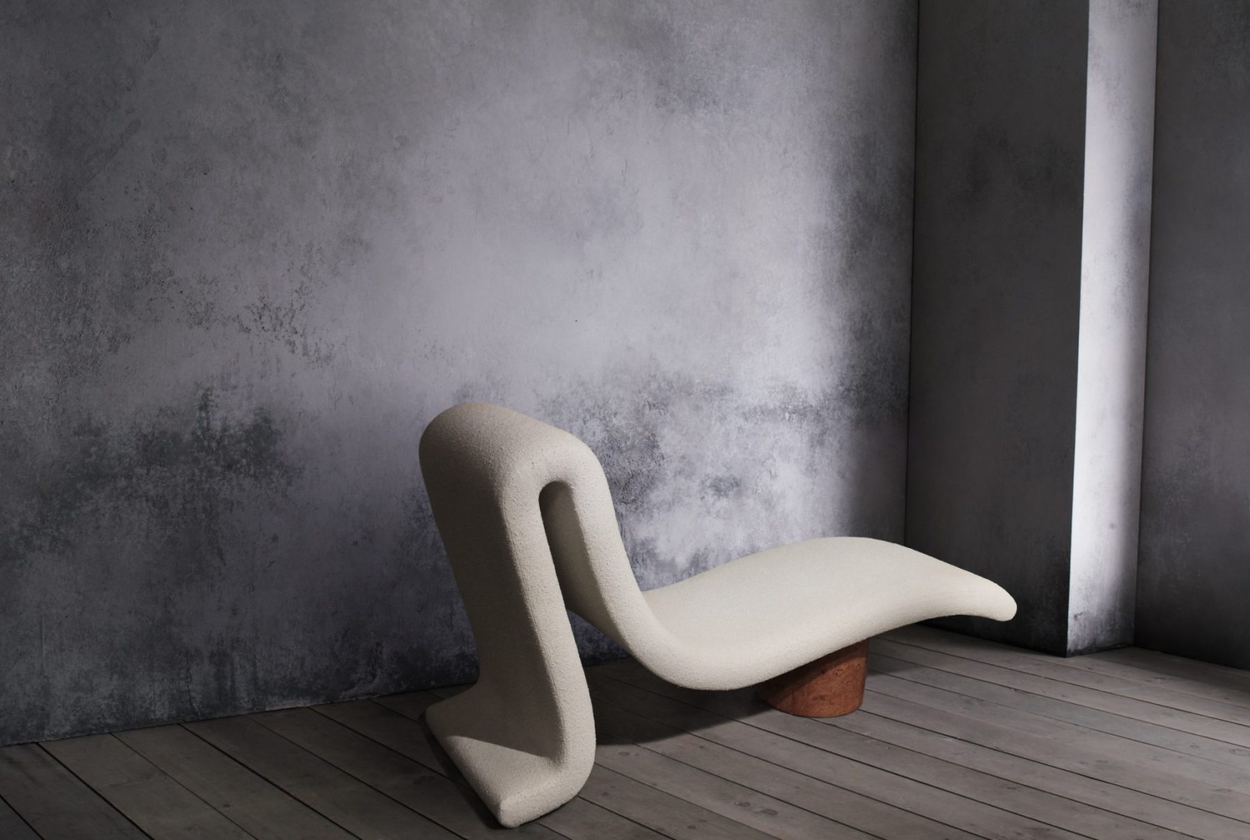 SLUMP CHAISE par Anna Karlin