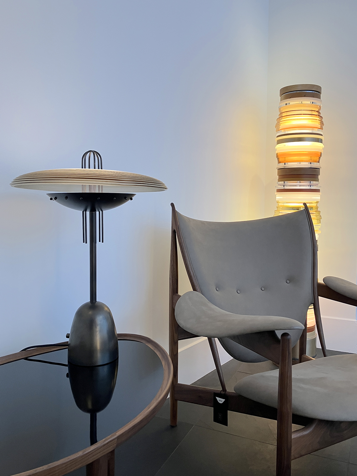 SIGNAL Y TABLE LAMP par Apparatus