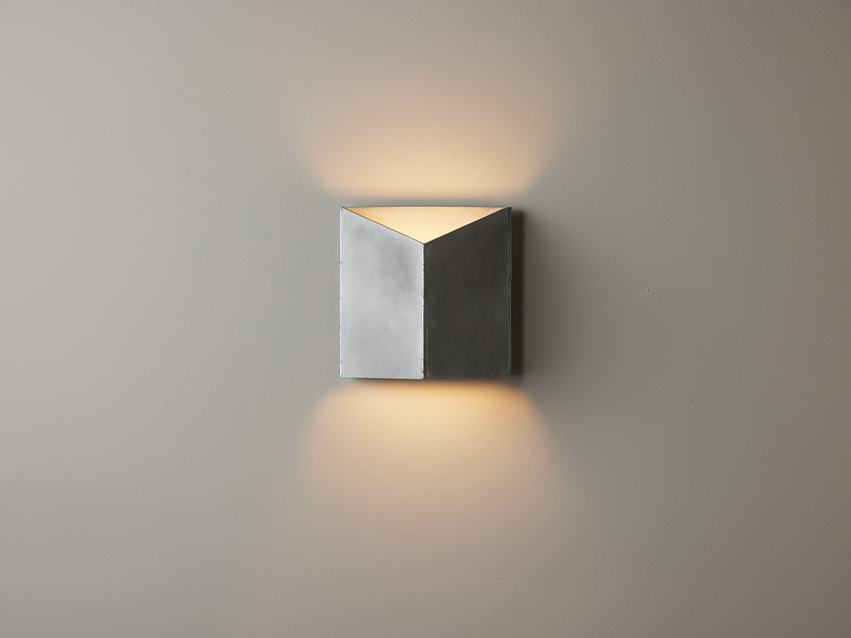 HELM WALL SCONCE par Atelier de Troupe