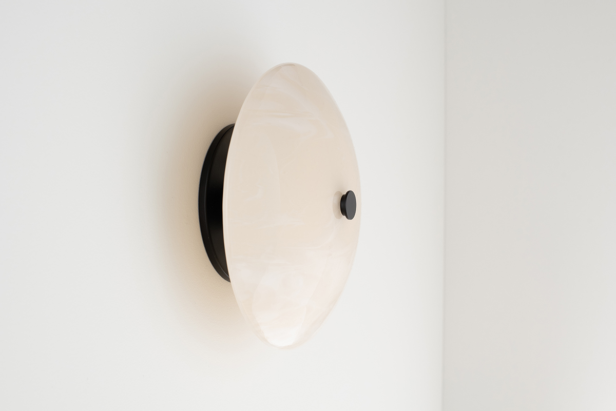 LYRA SCONCE par Ben & Aja Blanc