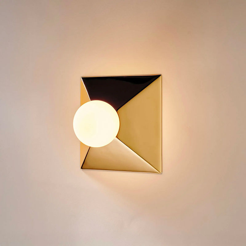 PYRAMID SCONCE par Blue Green Works