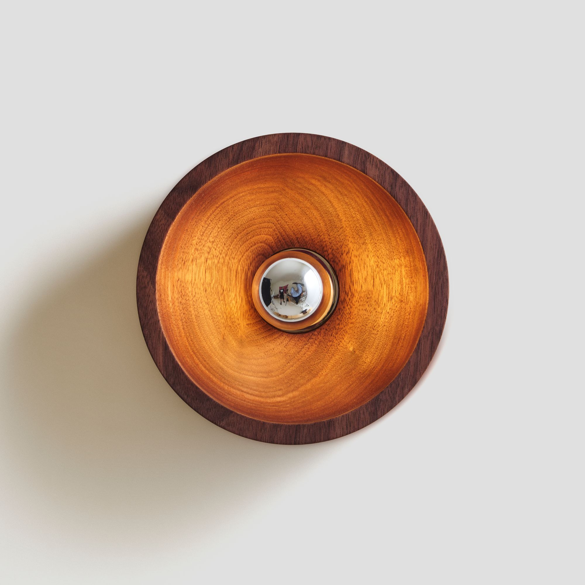 WOOD SCONCE ROUND par Blue Green Works