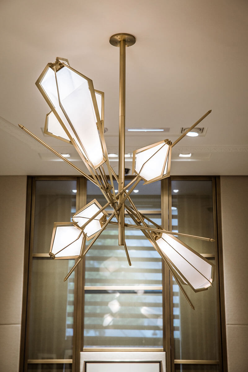 HARLOW LARGE CHANDELIER par Gabriel Scott