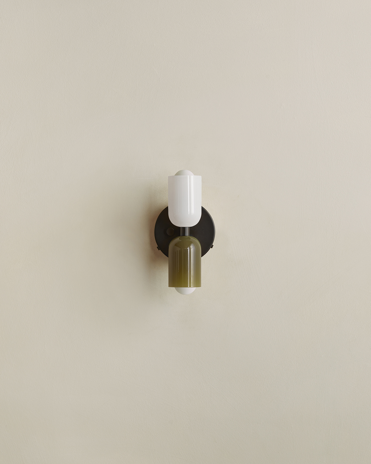 CHROMATIC GLASS UP DOWN SCONCE par IN COMMON WITH