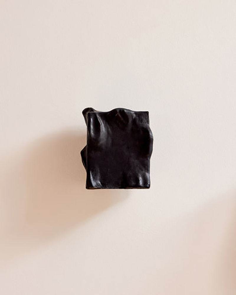 LUCA WALL SCONCE - ARTIST EDITION I par IN COMMON WITH
