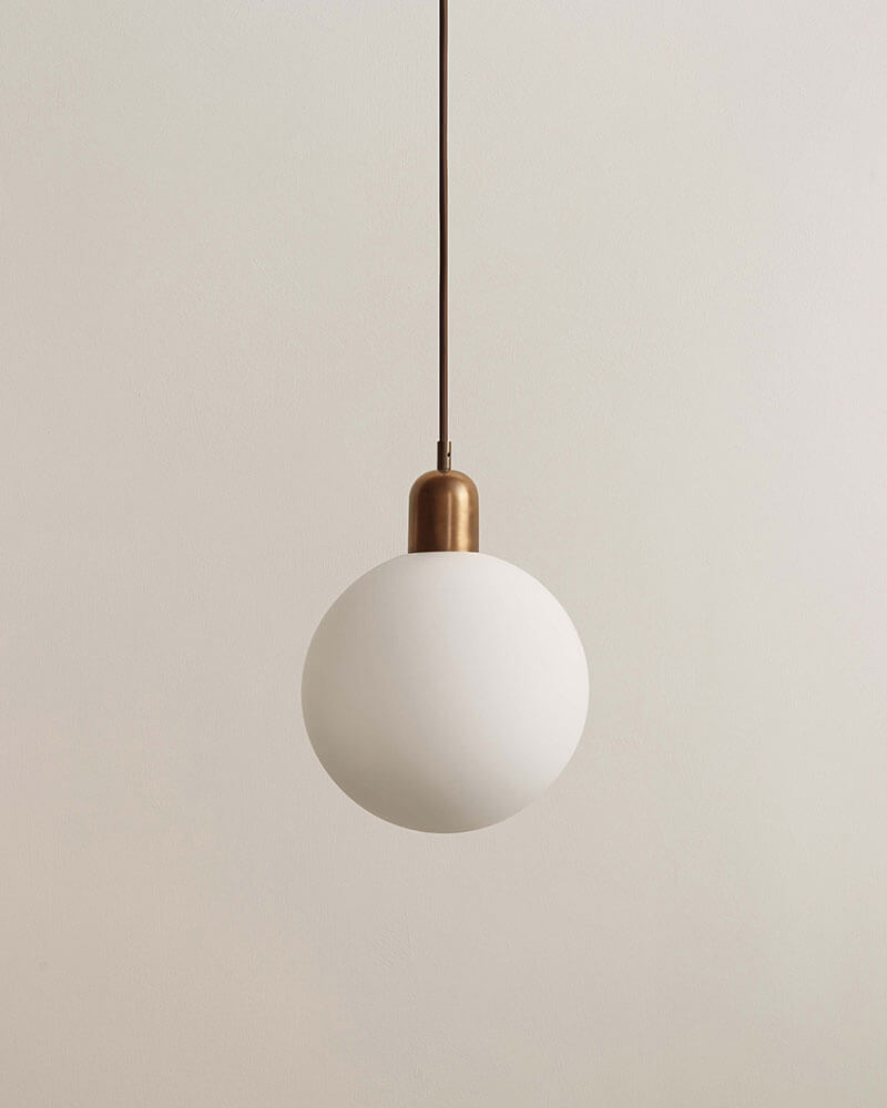ORB PENDANT par IN COMMON WITH