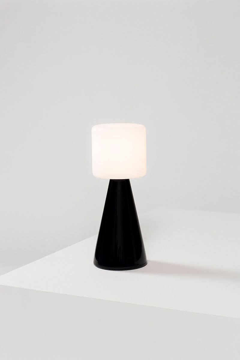 CHAMPION TABLE LAMP par Atelier de Troupe