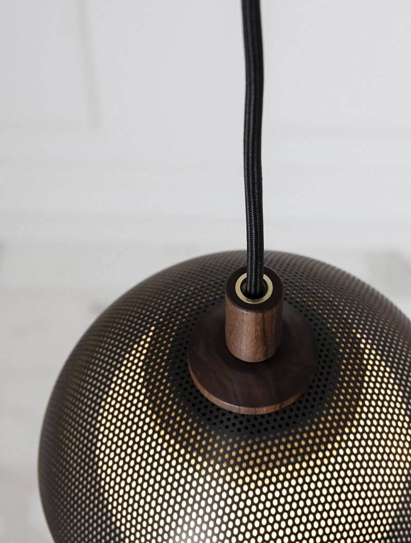 DOME PENDANT 08 PERFORATED par Allied Maker