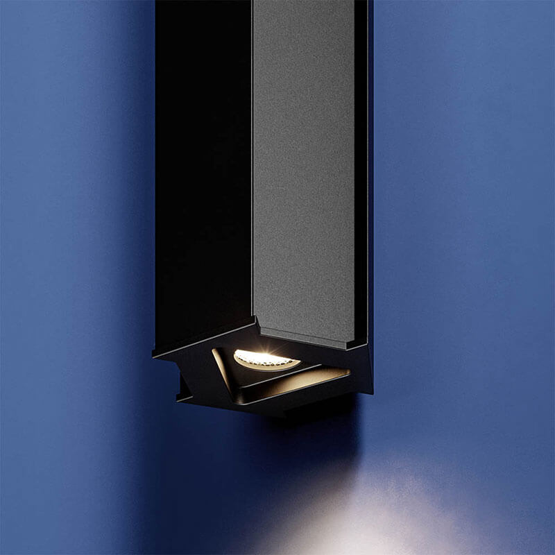 THE FLUTES DORIAN WALL SCONCE par Juniper