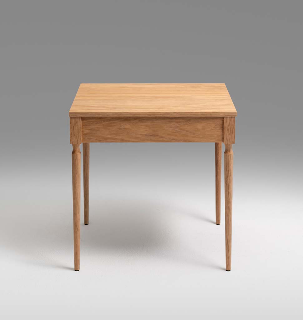 THE CAIN SIDE TABLE par Roll & Hill