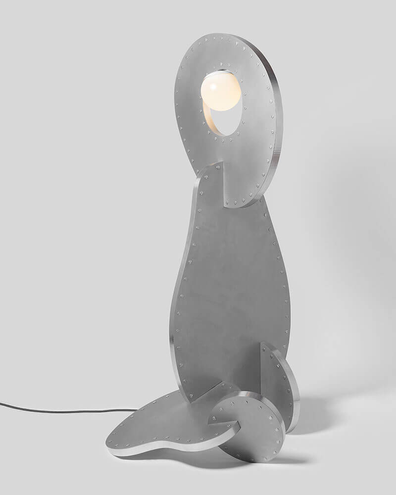 PEBBLE FLOOR LAMP par Rosie Li